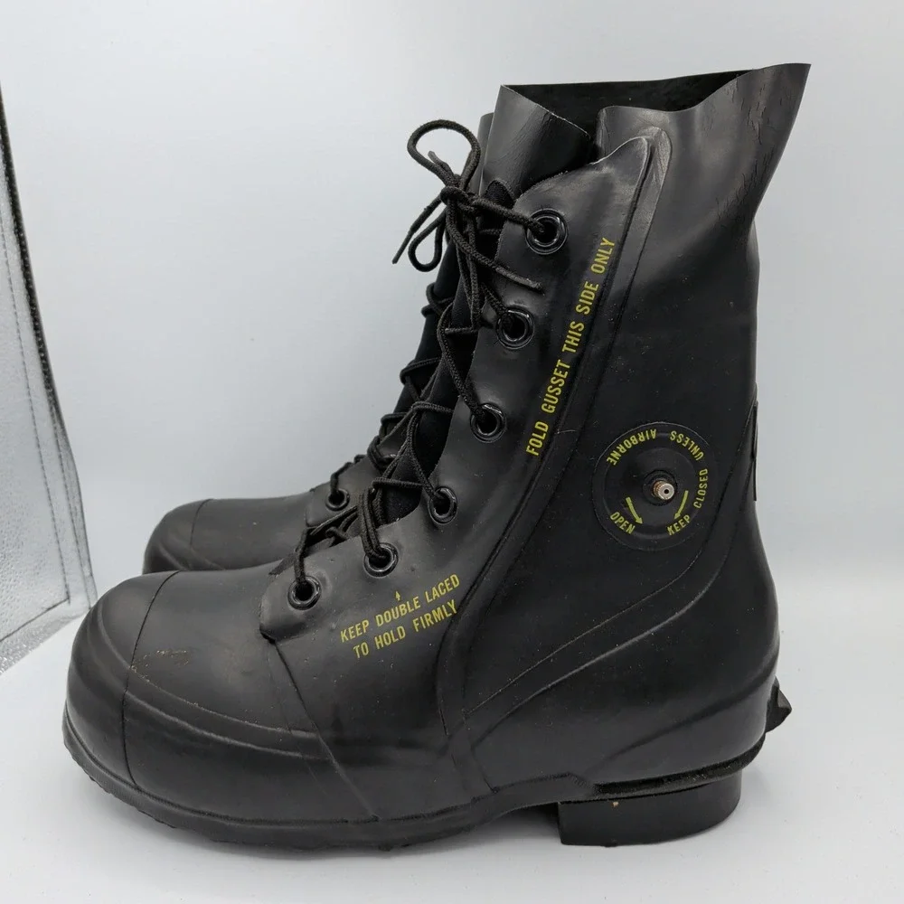 Bata Mickey Mouse Boots Mens 8R Black Rubber Extreme Cold Weather Military‎ 1984